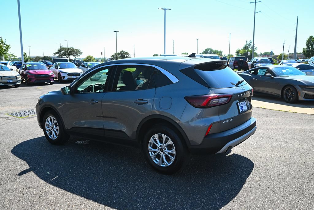 Used 2023 Ford Escape Active w/ Tech Pack #2 AWD/4WD image 7