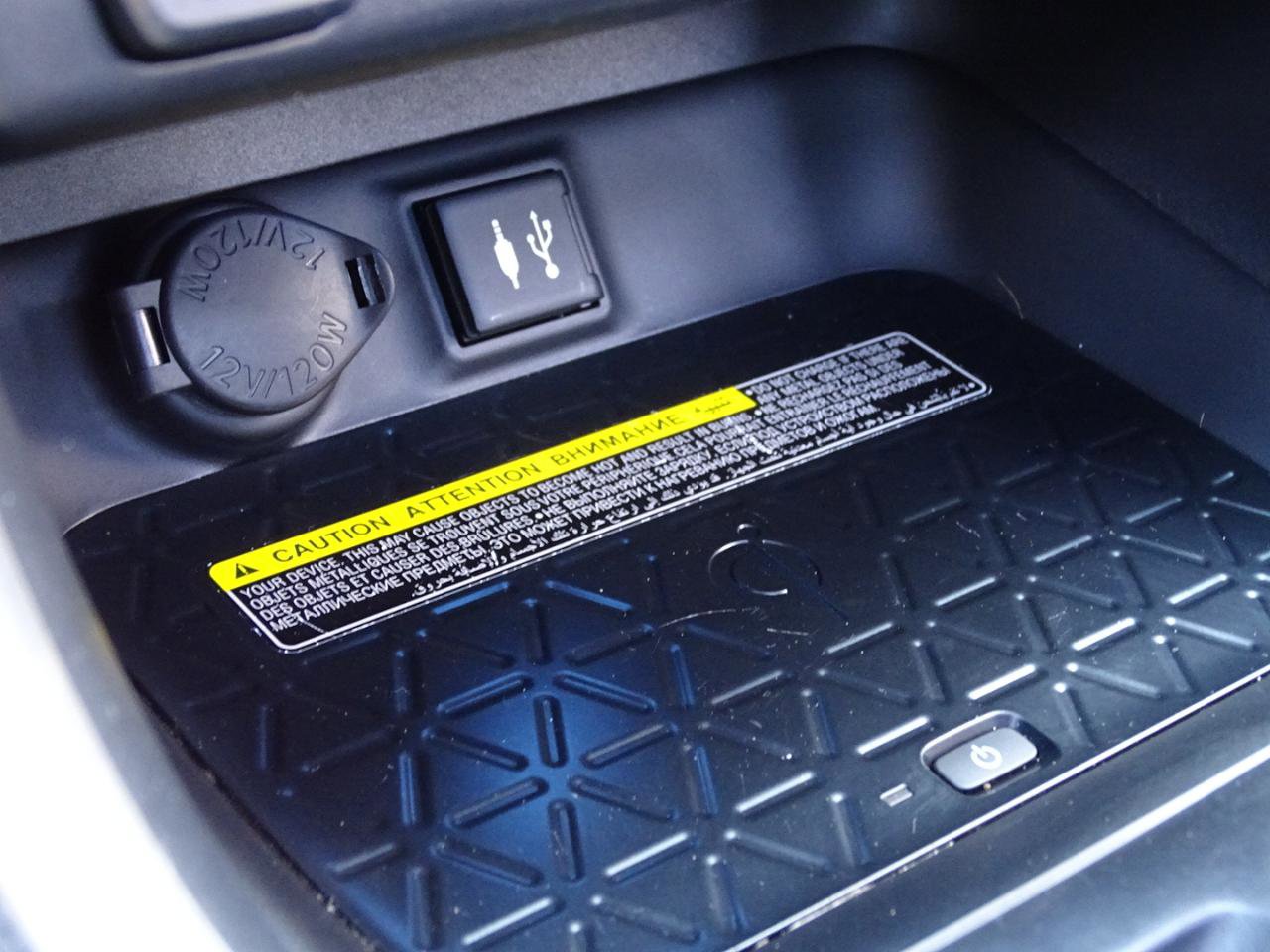 Used 2019 Toyota RAV4 XSE AWD/4WD image 34