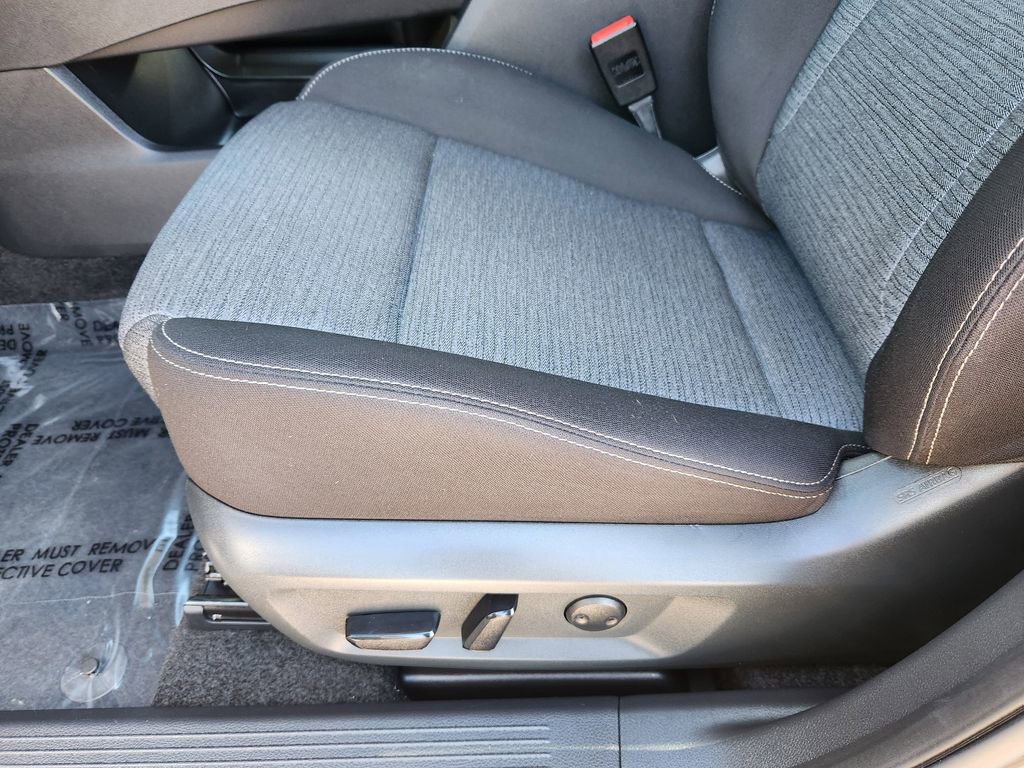 Used 2023 Nissan Rogue SV image 19