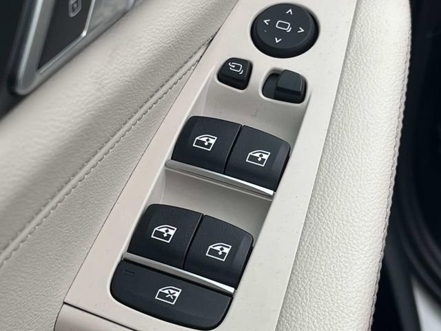 Used 2022 BMW X5 sDrive40i w/ Premium Package image 32