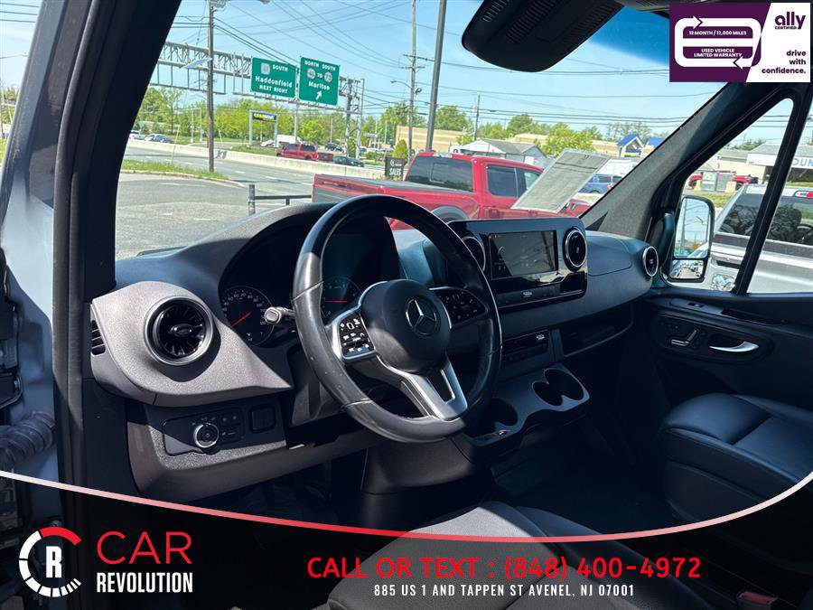 Used 2024 Mercedes-Benz Sprinter 2500 image 13