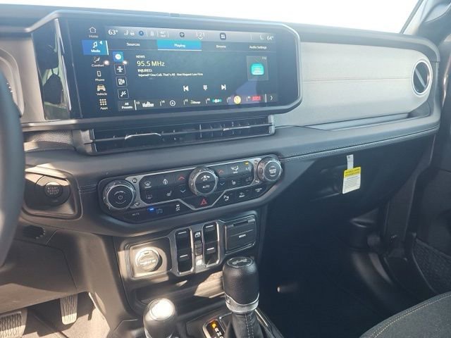 Used 2025 Jeep Wrangler Sahara 4xe w/ Safety Group image 11