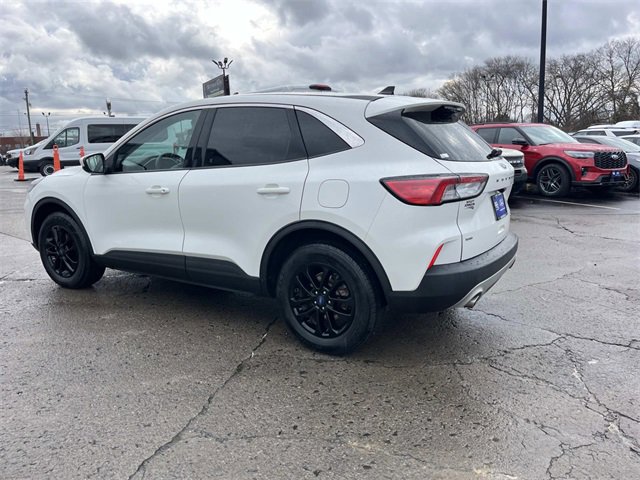 Certified 2020 Ford Escape SE image 6