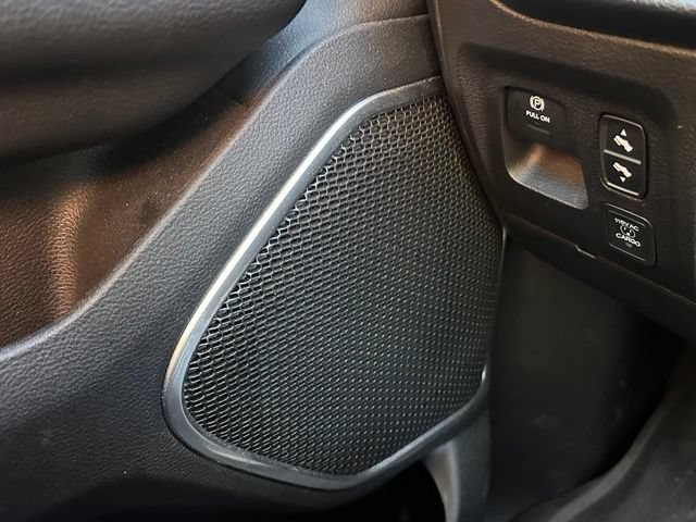 Used 2020 RAM 1500 Laramie AWD/4WD image 18