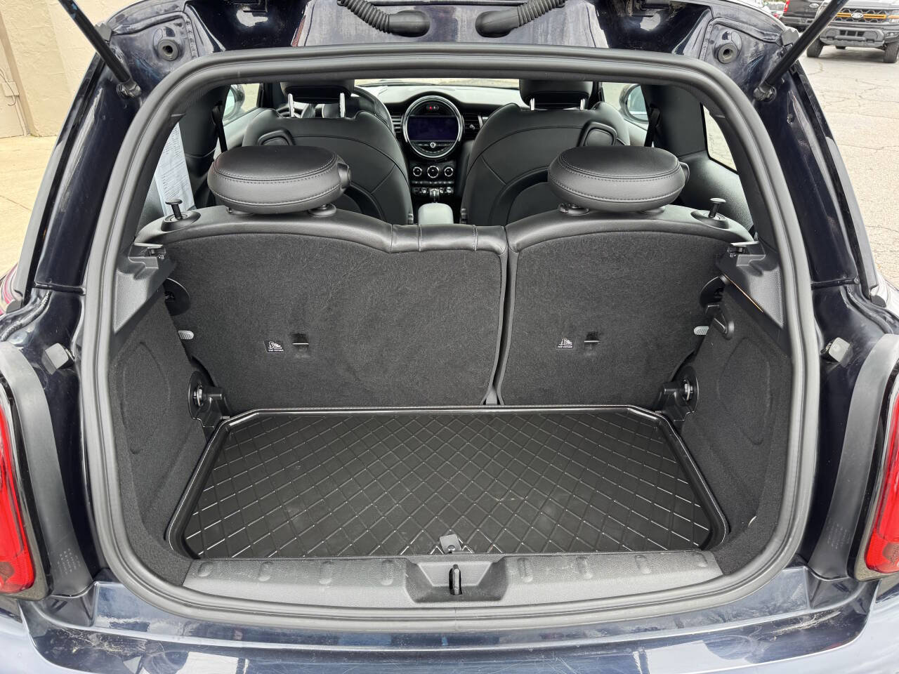 Used 2021 MINI Cooper S image 10