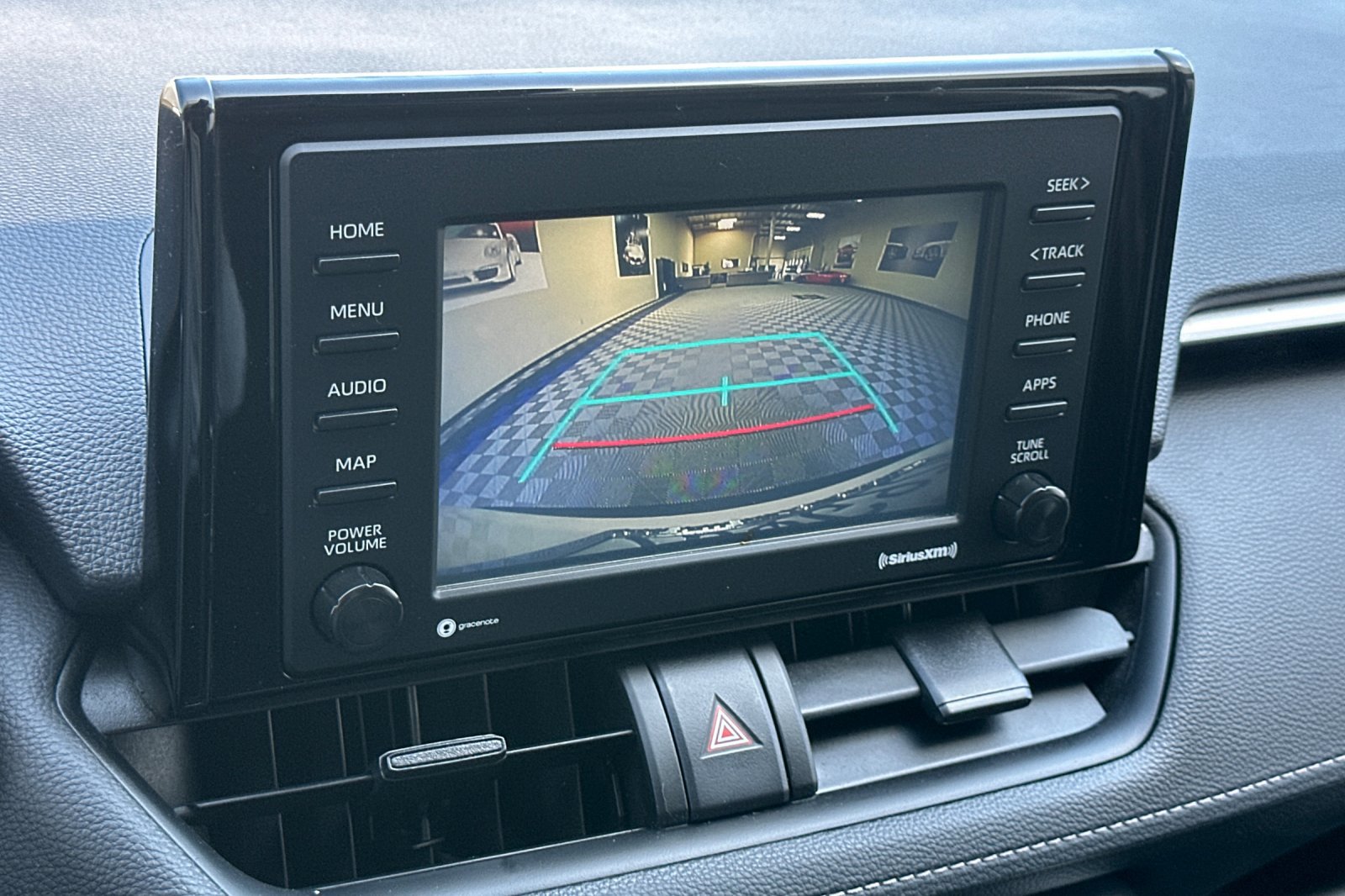 Used 2022 Toyota RAV4 LE image 27