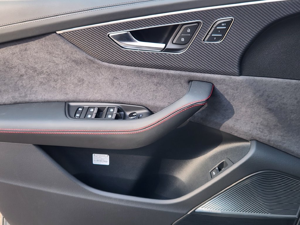 New 2027 Audi RS Q8 performance AWD/4WD image 26