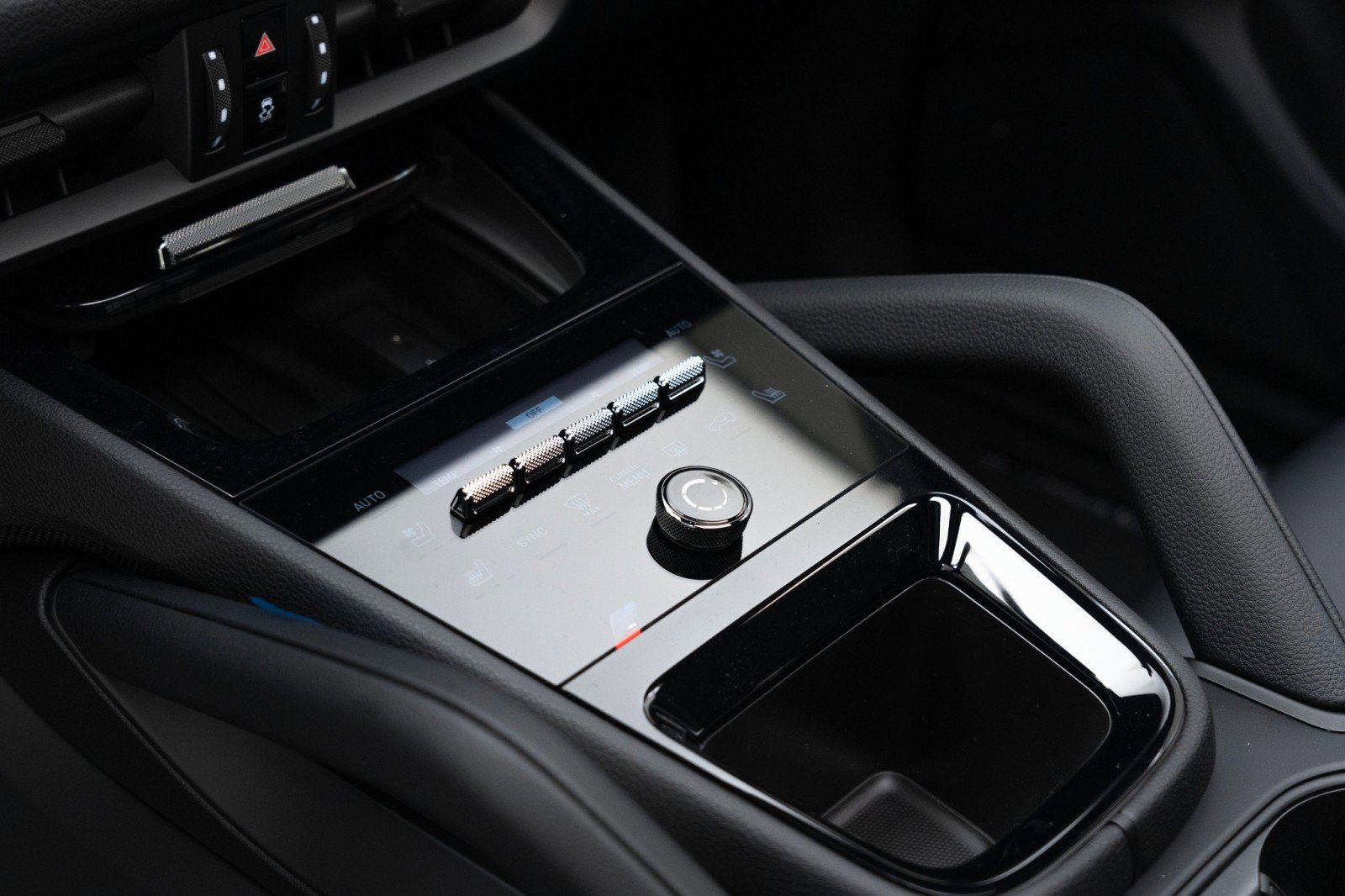 New 2025 Porsche Cayenne image 26