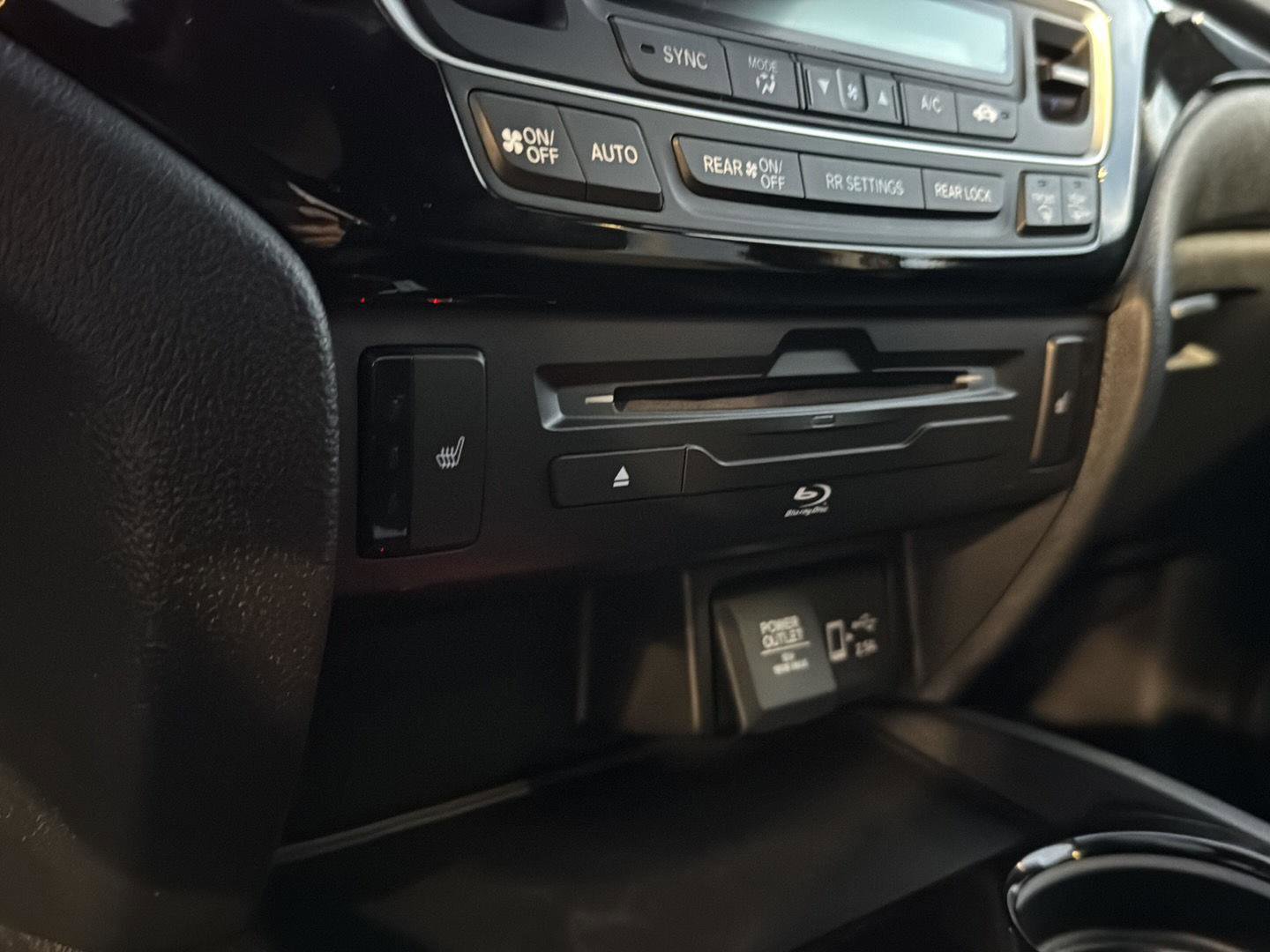 Used 2022 Honda Pilot Touring image 24