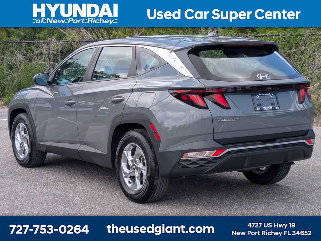 Certified 2024 Hyundai Tucson SE FWD image 3