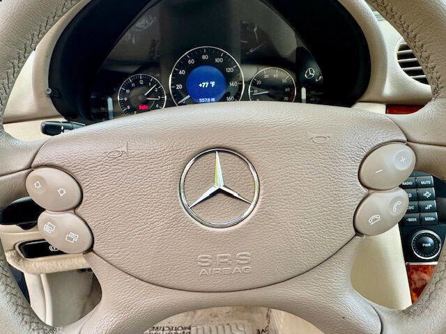 Used 2005 Mercedes-Benz CLK 320 Coupe image 18