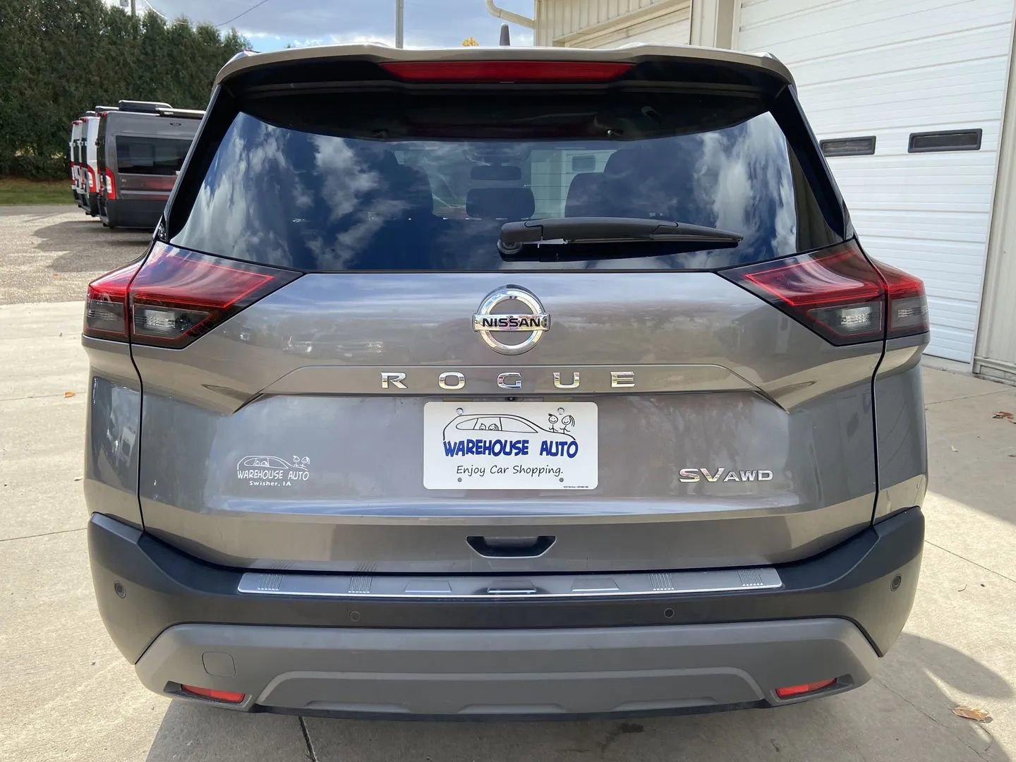 Used 2021 Nissan Rogue SV w/ Premium Package image 6