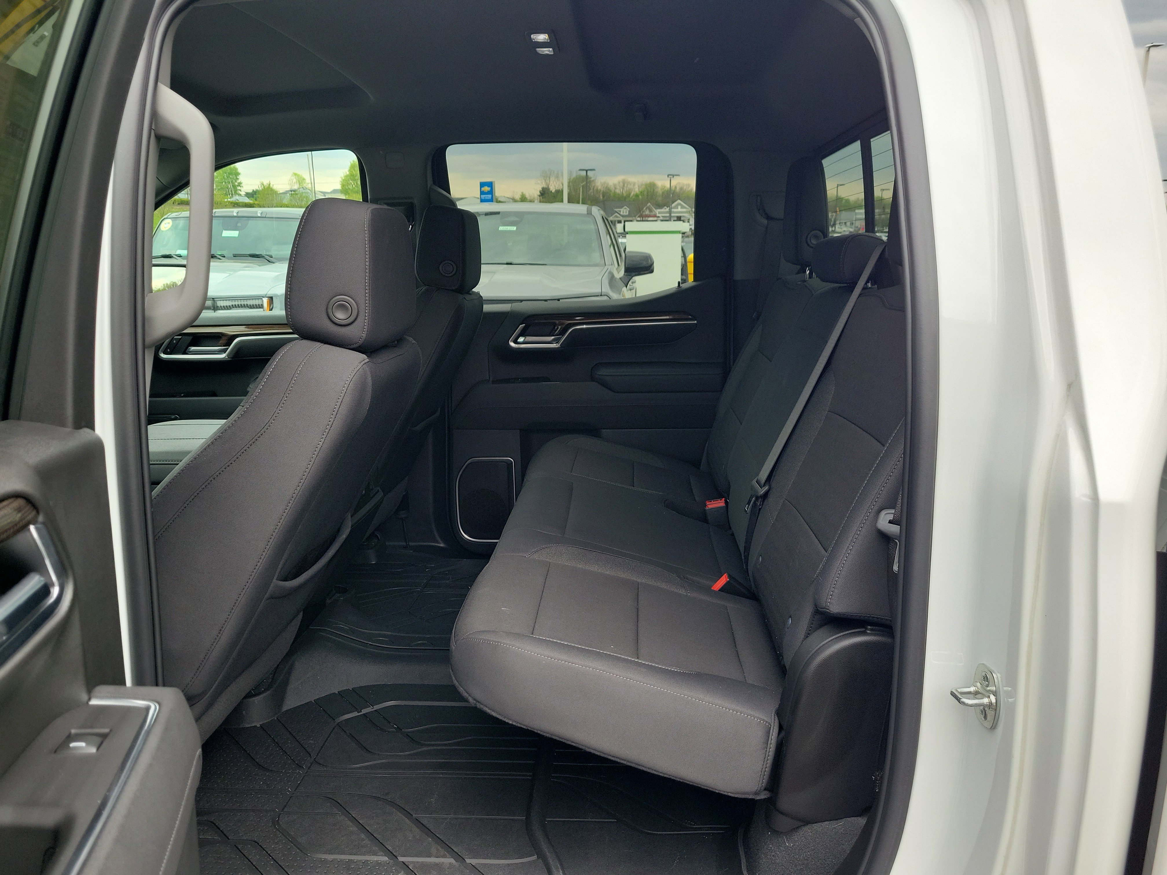 Used 2025 Chevrolet Silverado 1500 RST w/ Convenience Package II AWD/4WD image 12
