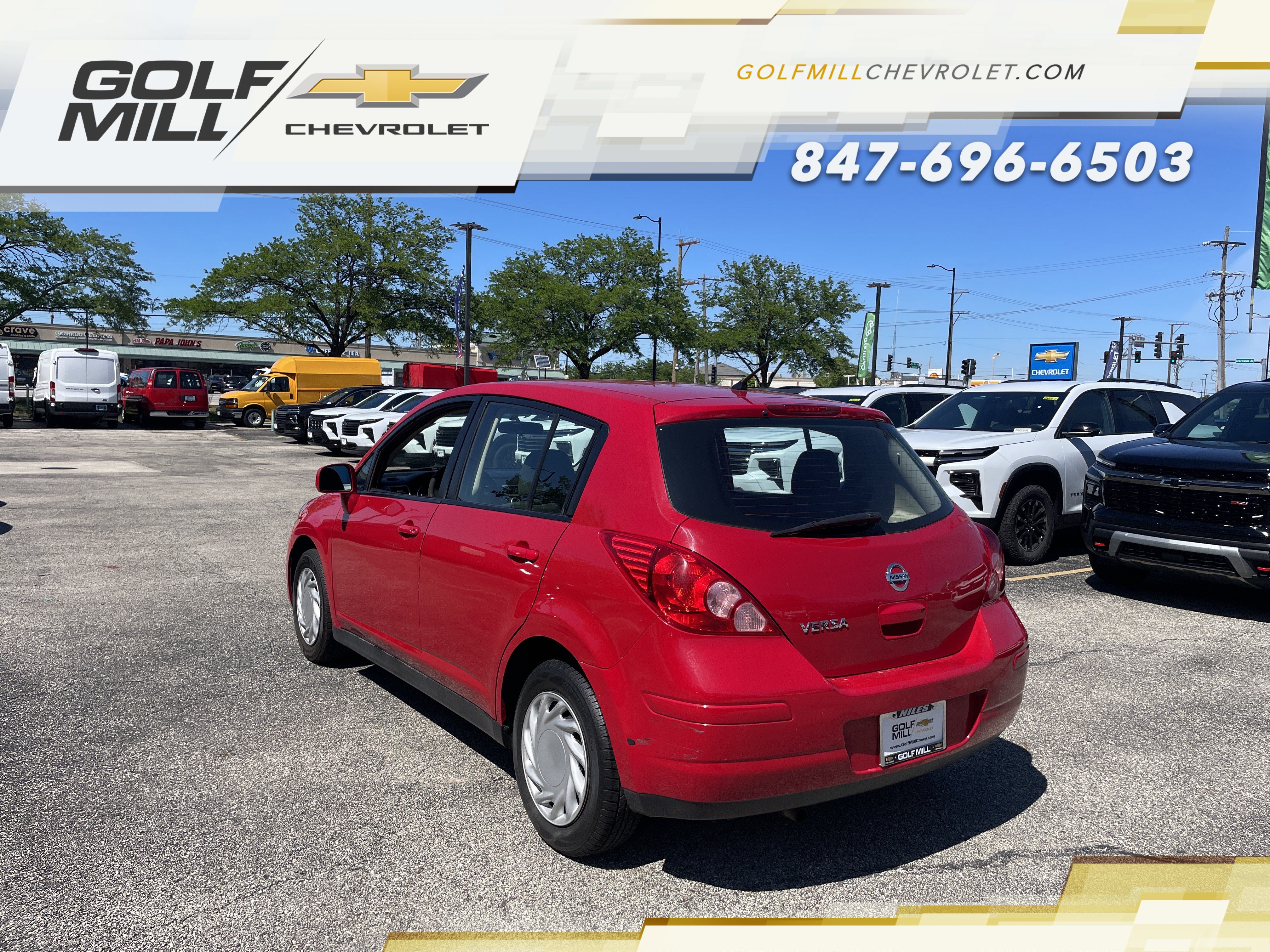 Used 2011 Nissan Versa 1.8 S FWD image 9