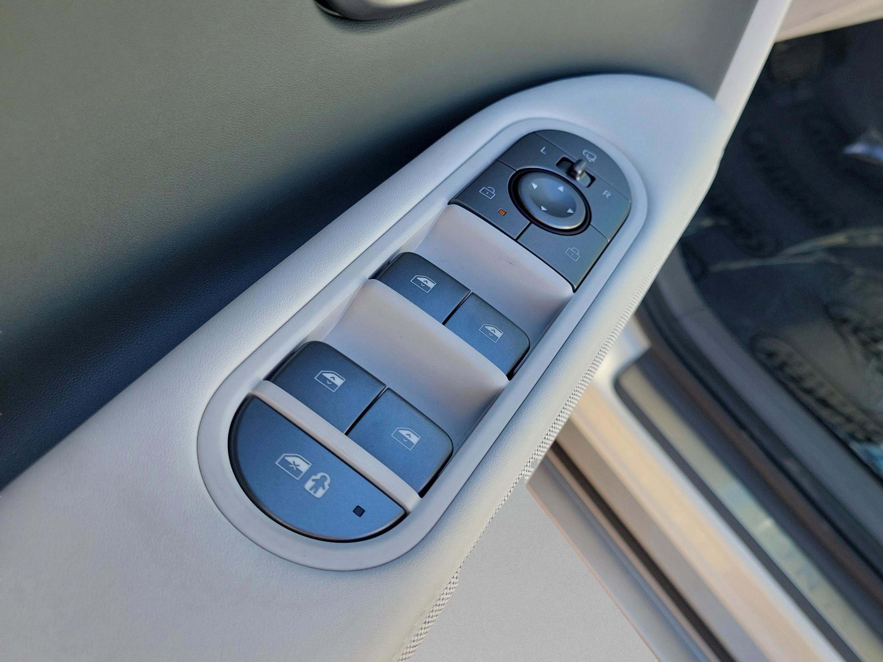 New 2026 Hyundai Ioniq 5 Limited image 14