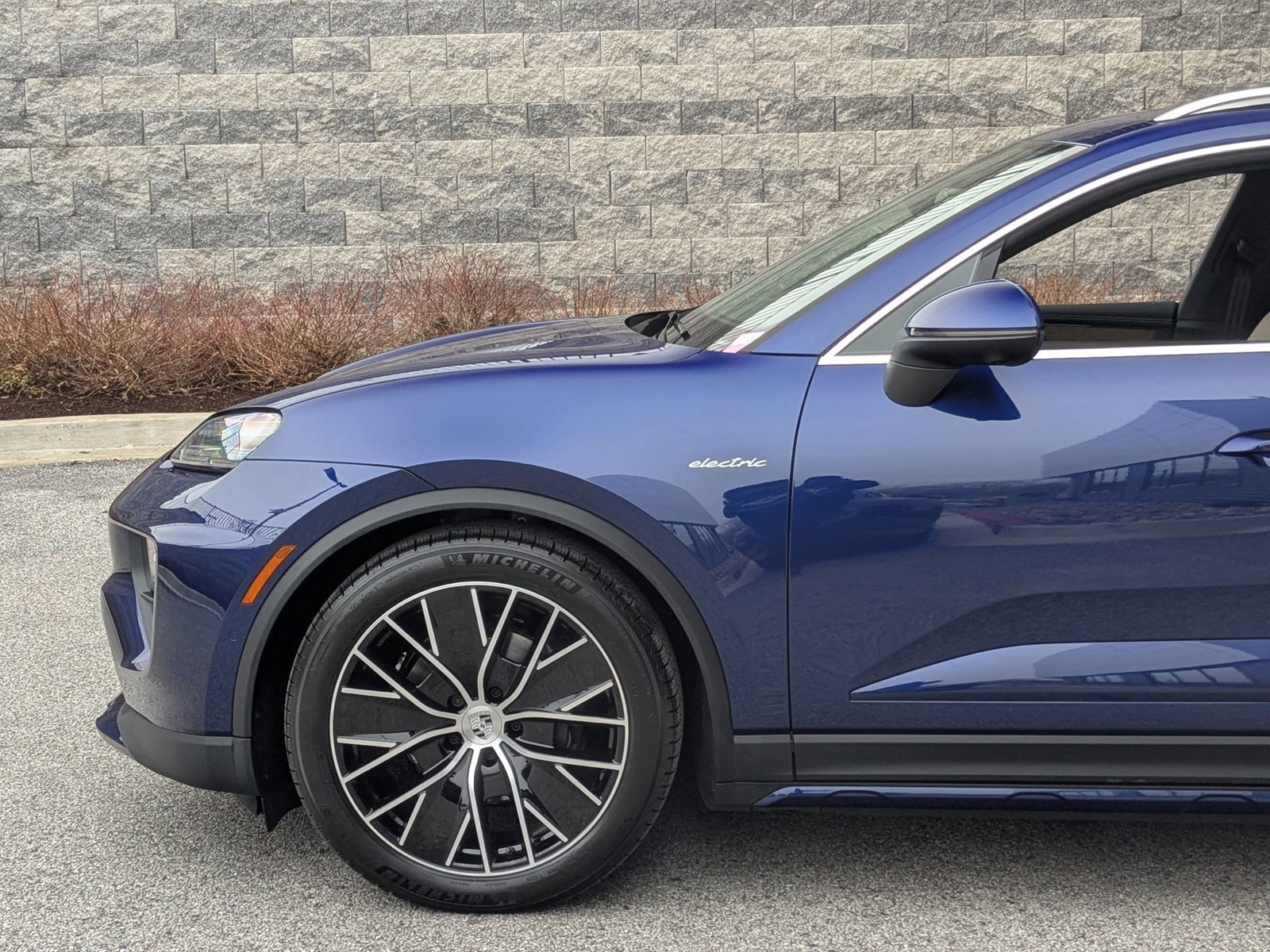 New 2026 Porsche Macan 4 Electric AWD/4WD image 11
