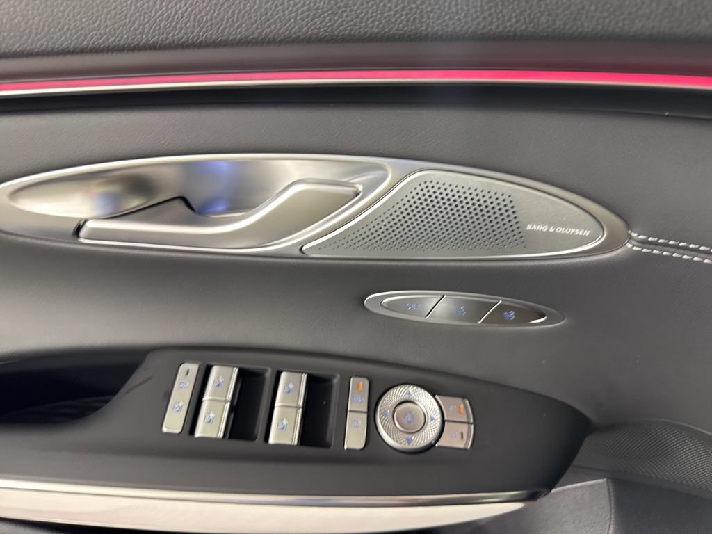 New 2026 Genesis GV70 2.5T Advanced AWD/4WD image 19