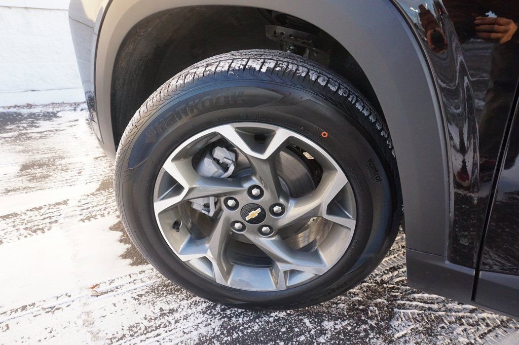 New 2026 Chevrolet Trax LT w/ Driver Confidence Package image 25