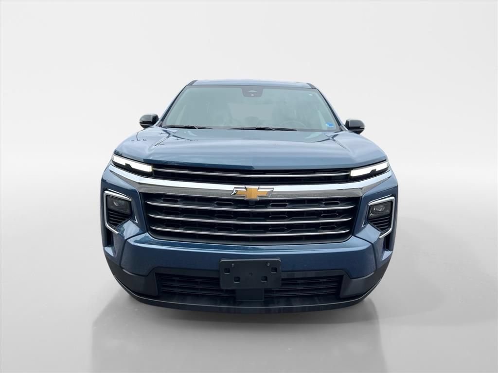 Used 2026 Chevrolet Traverse LT AWD/4WD image 8