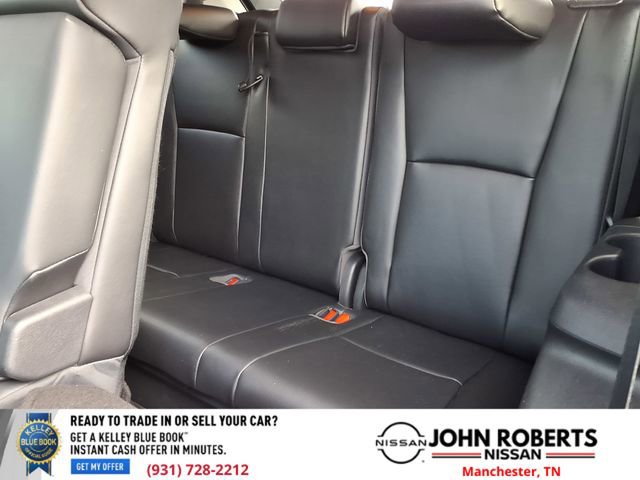 Used 2021 Toyota Highlander XLE image 11
