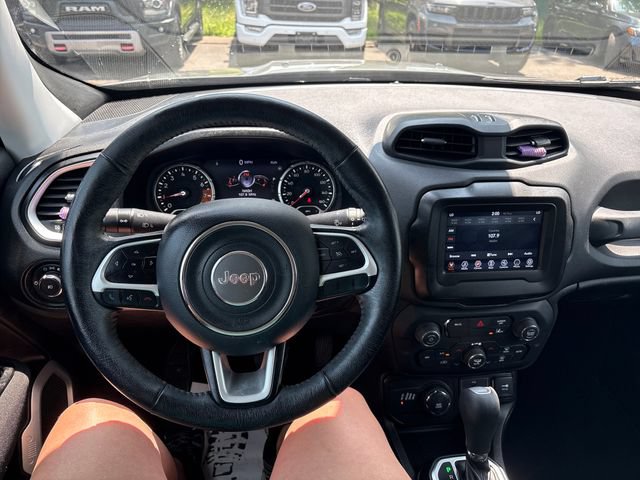 Used 2021 Jeep Renegade Latitude w/ Convenience Group AWD/4WD image 10