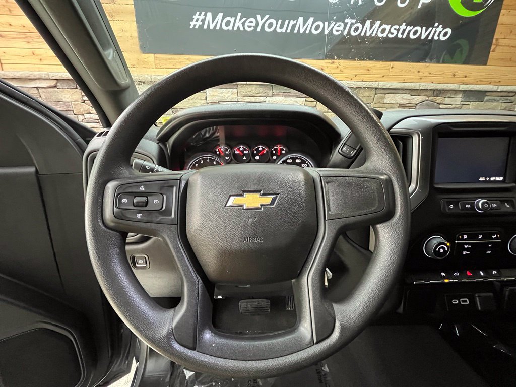 Used 2022 Chevrolet Silverado 1500 Custom AWD/4WD image 27
