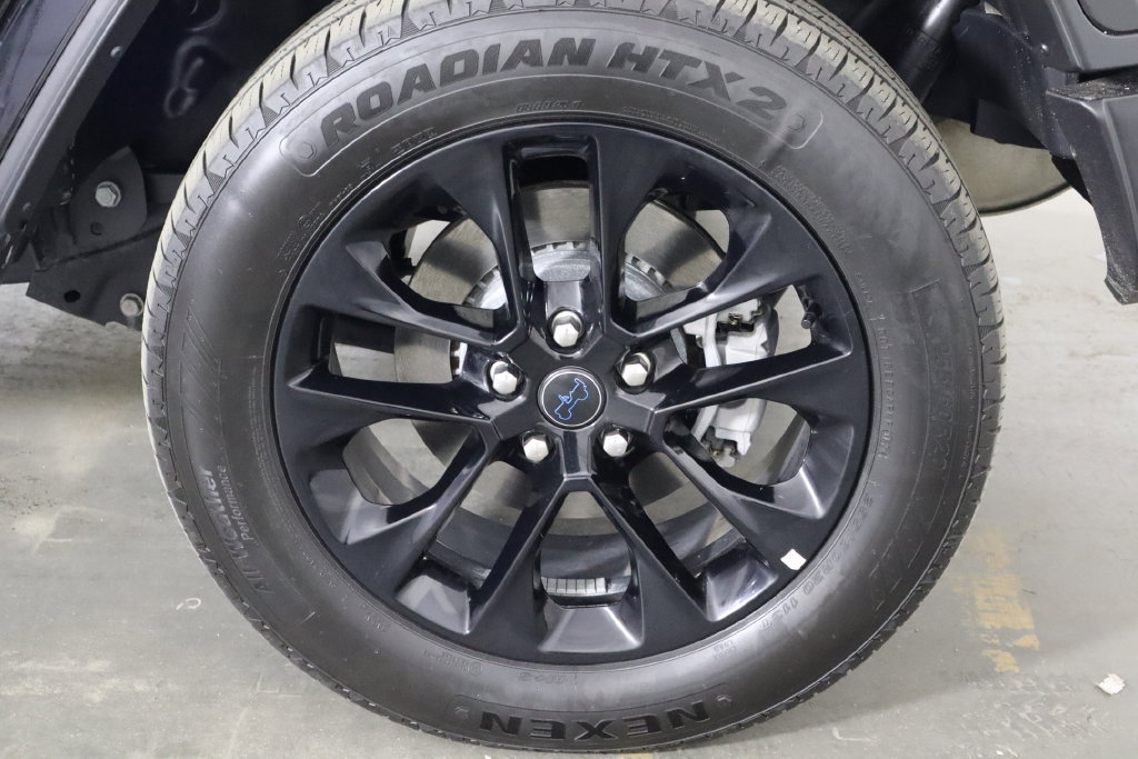 Used 2025 Jeep Wrangler Unlimited Sahara AWD/4WD image 41