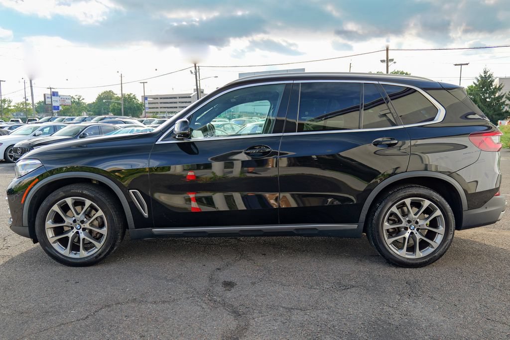 Used 2021 BMW X5 xDrive40i w/ Convenience Package AWD/4WD image 4