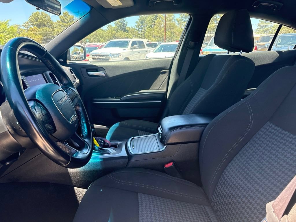 Used 2023 Dodge Charger SXT RWD image 15