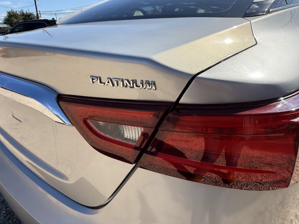 Used 2017 Nissan Maxima Platinum FWD image 10