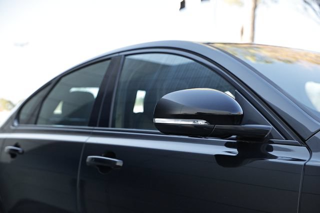 New 2024 Jaguar XF R-Dynamic SE AWD/4WD image 13
