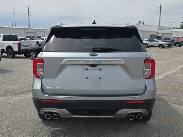 Used 2023 Ford Explorer Platinum w/ Technology Package AWD/4WD image 4