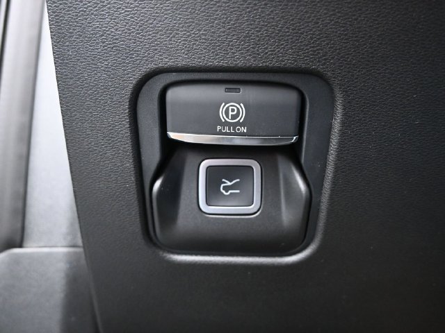 New 2026 Jeep Cherokee Laredo AWD/4WD image 18
