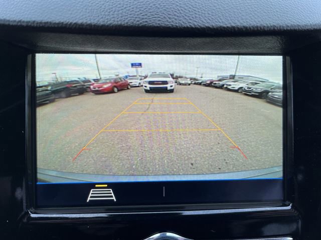 Used 2019 Chevrolet Trax LT w/ LT Convenience Package image 24