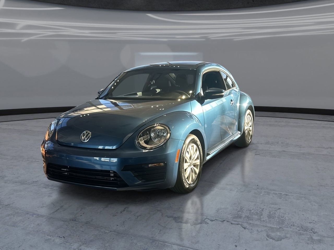 Used 2019 Volkswagen Beetle 2.0T S image 3