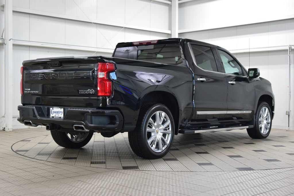 Used 2023 Chevrolet Silverado 1500 High Country w/ High Country Premium Package AWD/4WD image 8
