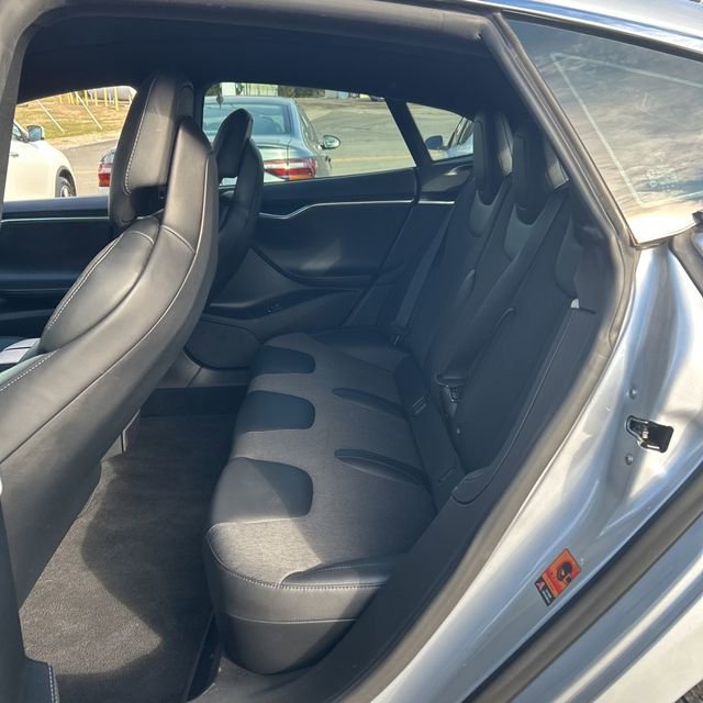 Used 2017 Tesla Model S 60 image 9