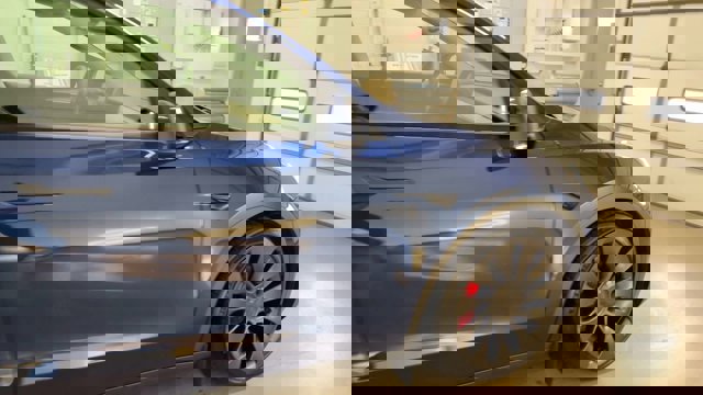 Used 2023 Tesla Model Y Performance image 9