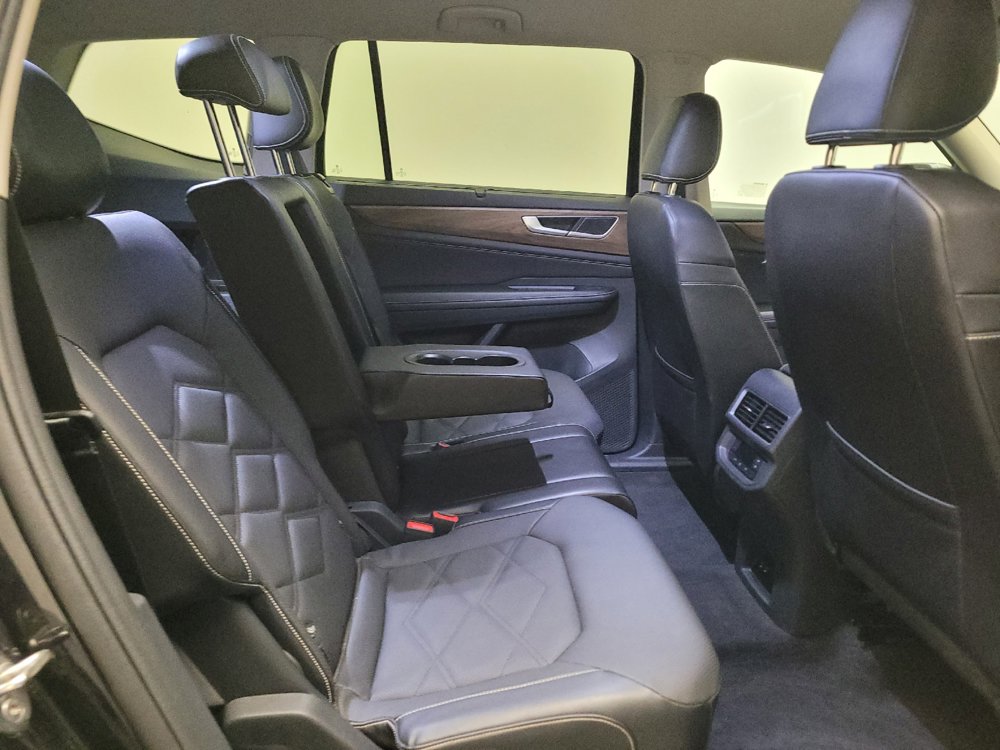 Used 2024 Volkswagen Atlas SE FWD image 19