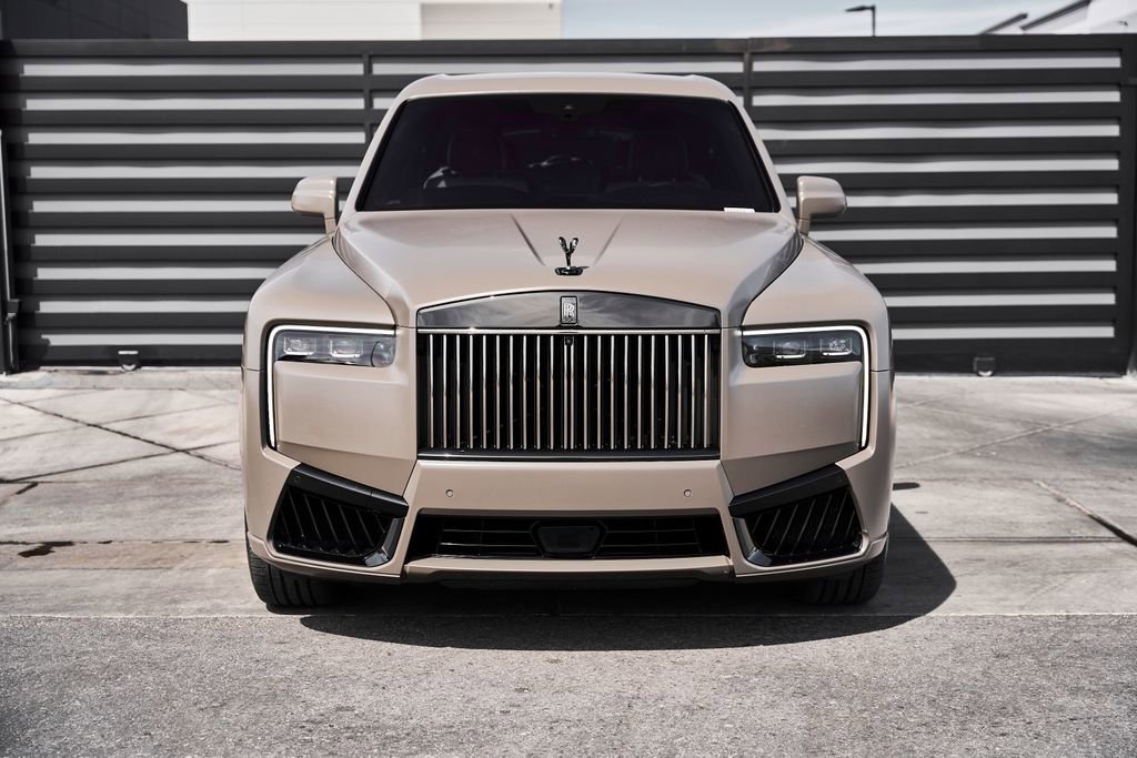 Used 2026 Rolls-Royce Cullinan Black Badge AWD/4WD image 15