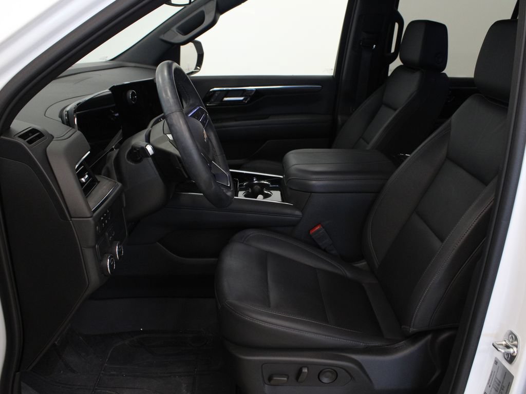 Used 2025 Chevrolet Tahoe LT w/ Comfort Package RWD image 10