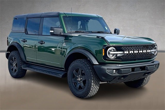 New 2025 Ford Bronco Outer Banks image 2