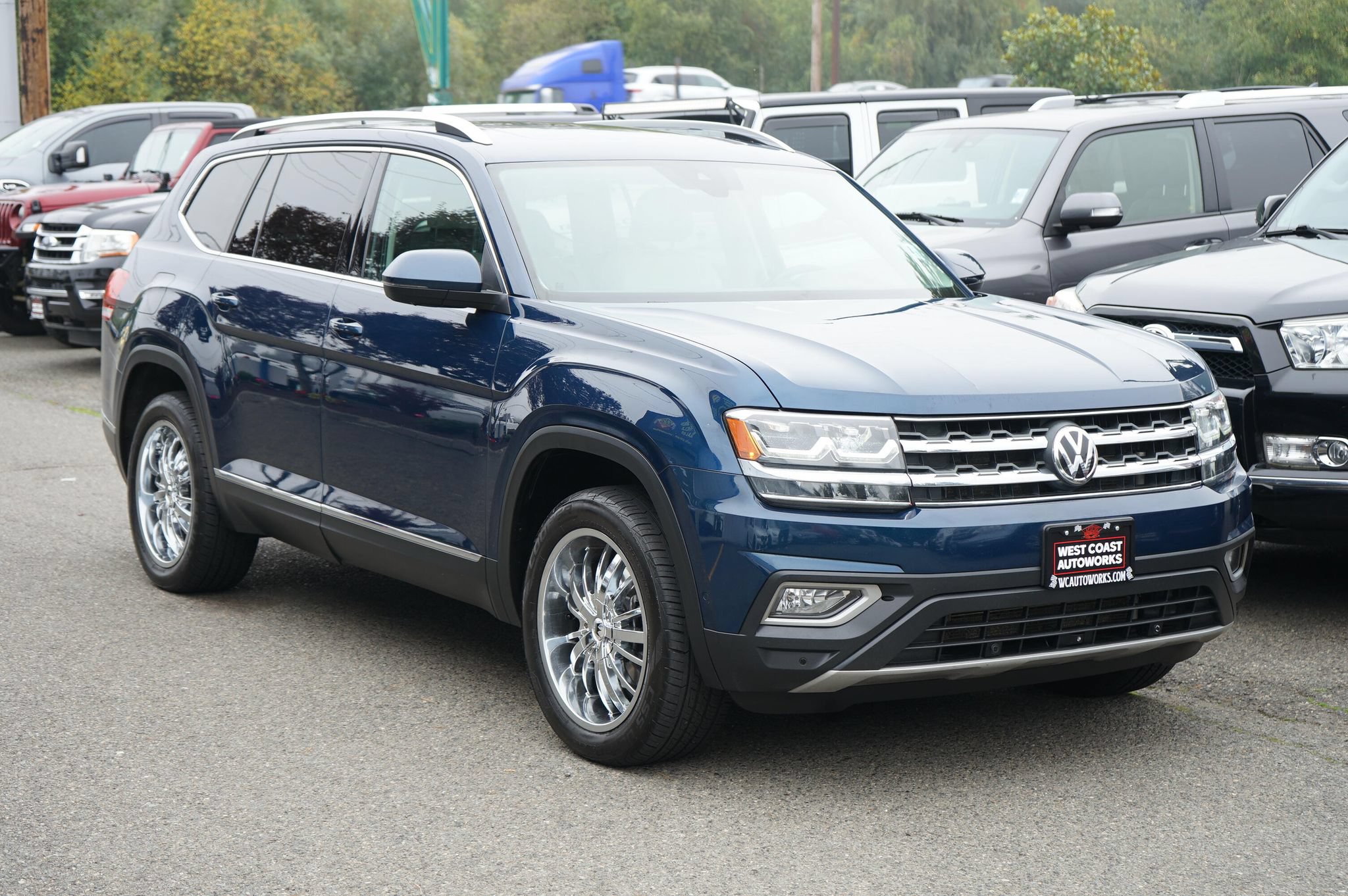 Used 2018 Volkswagen Atlas SEL Premium AWD/4WD image 8