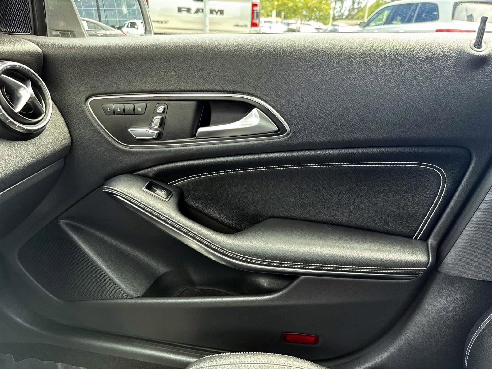 Used 2017 Mercedes-Benz CLA 250 image 23