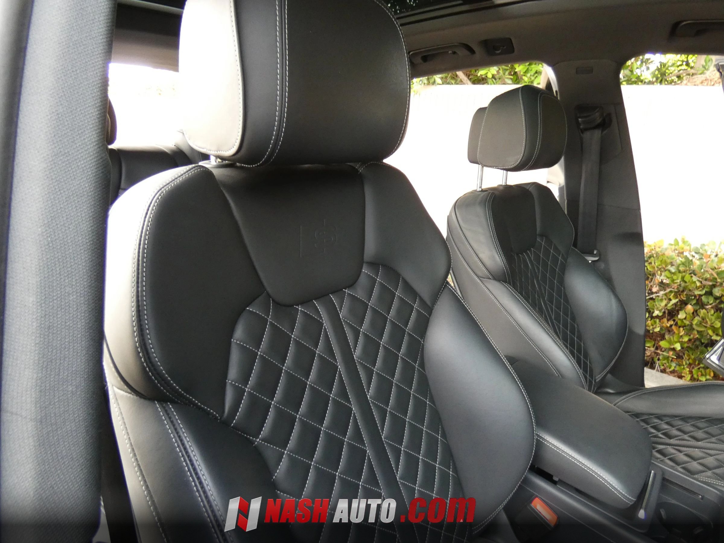 Used 2018 Audi SQ5 Premium Plus w/ S Sport Package AWD/4WD image 32