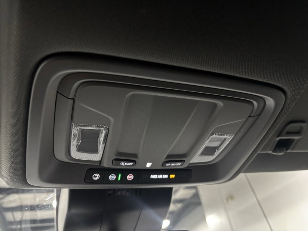 New 2026 GMC Sierra 1500 Elevation image 24