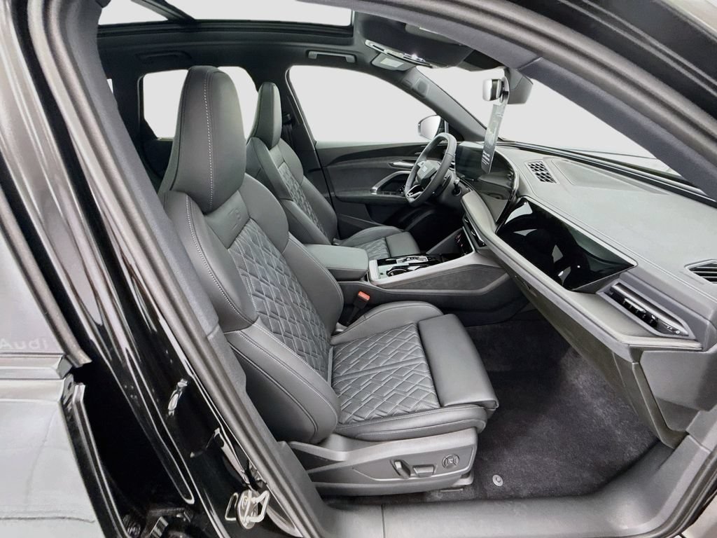 New 2026 Audi SQ5 Premium Plus AWD/4WD image 19