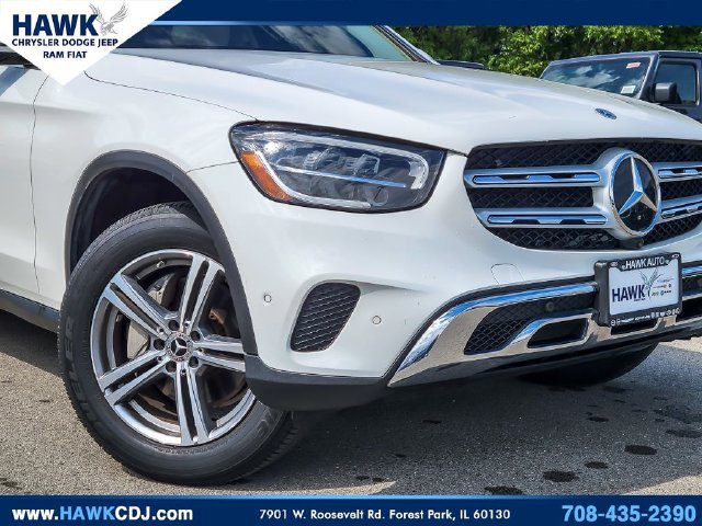 Used 2021 Mercedes-Benz GLC 300 4MATIC w/ Premium Package image 3