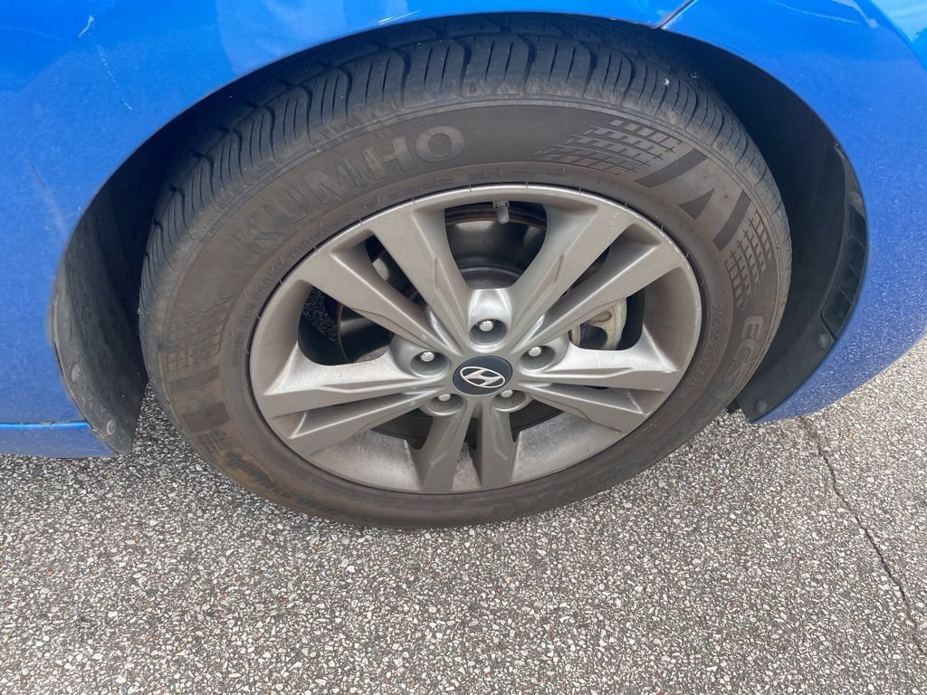 Used 2017 Hyundai Elantra SE FWD image 10