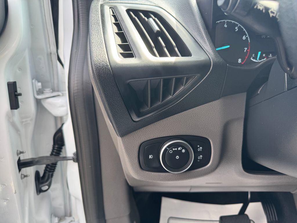 Used 2022 Ford Transit Connect XLT FWD image 16